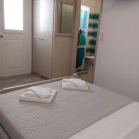 Nick's 1 Apartment Parikia (Paros)